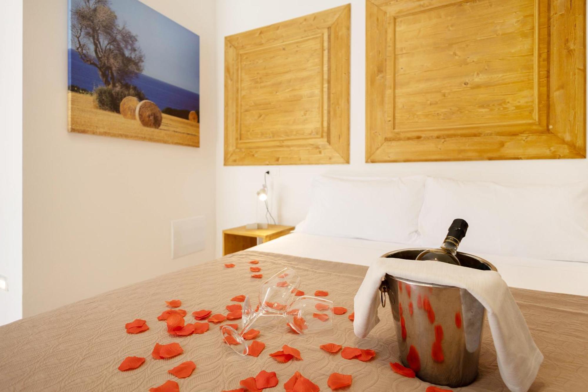 Palazzo Kapece Bed and Breakfast Monopoli Εξωτερικό φωτογραφία